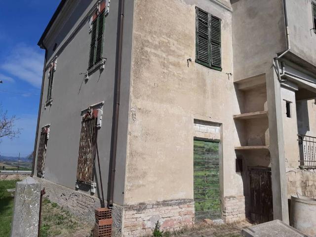Villa Indipendente in vendita a Solfanuccio, Marche