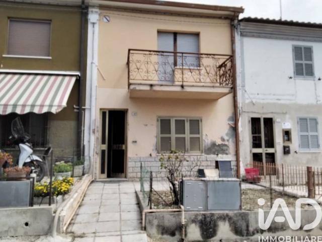 Villa Indipendente in vendita a San Costanzo, Pesaro e Urbino