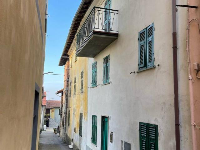 Villa Indipendente in vendita a Piemonte, Alessandria