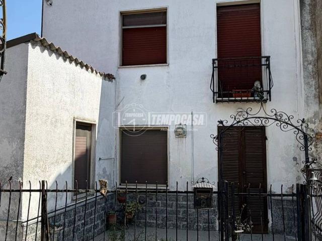 Villa Indipendente in vendita a San Damiano Al Colle, Lombardia