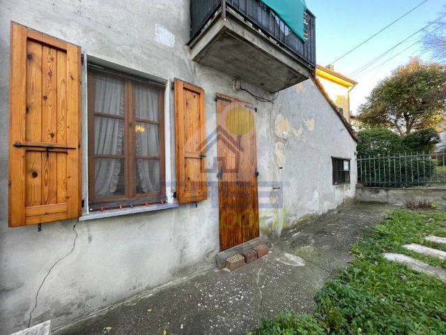 Villa Indipendente in vendita a San Damiano Al Colle, Lombardia