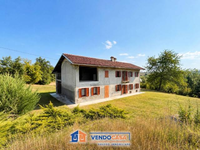 Villa Indipendente in vendita a Piemonte, Asti