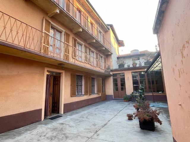 Villa Indipendente in vendita a Piemonte, Asti