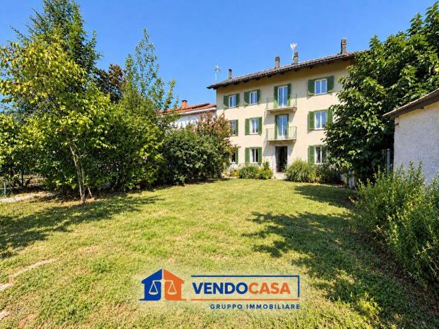 Villa Indipendente in vendita a Piemonte, Asti