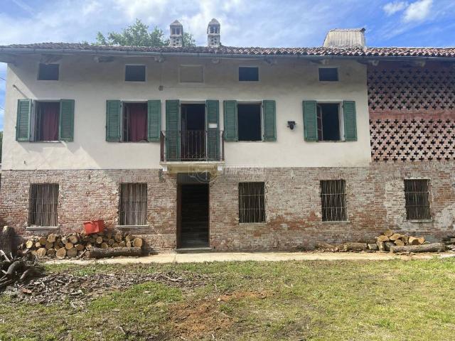 Villa Indipendente in vendita a Piemonte, Asti