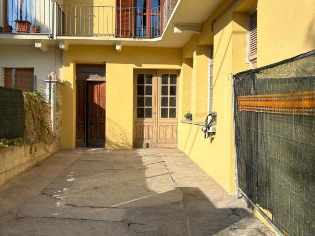Villa Indipendente in vendita a Piemonte, Asti
