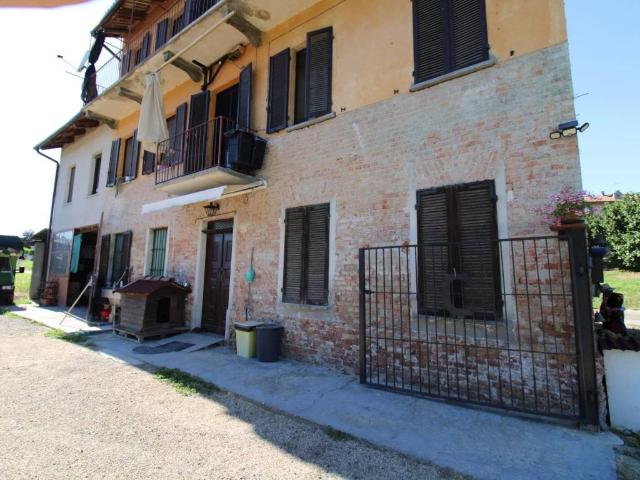 Villa Indipendente in vendita a Piemonte, Asti