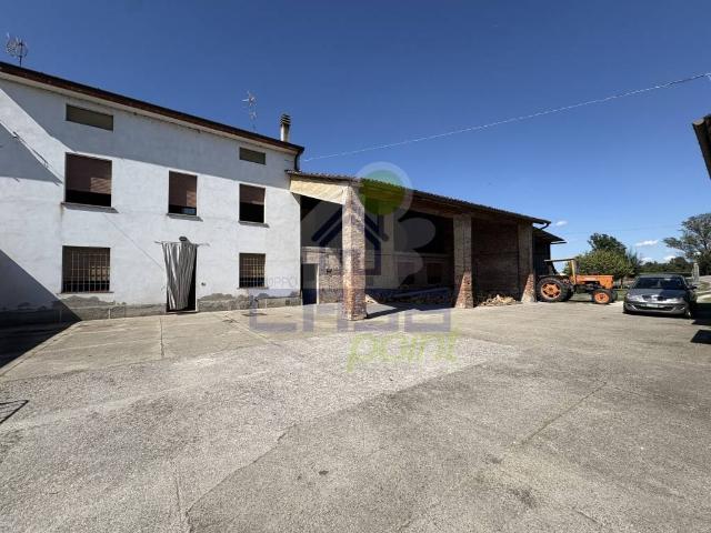 Villa Indipendente in vendita a San Daniele Po, Lombardia
