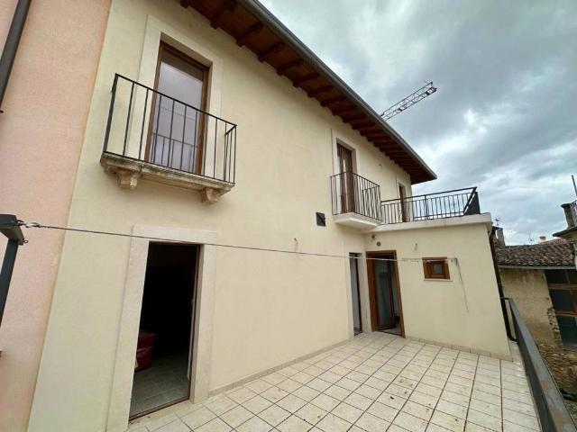 Villa Indipendente in vendita a San Demetrio Nei Vestini, Abruzzo