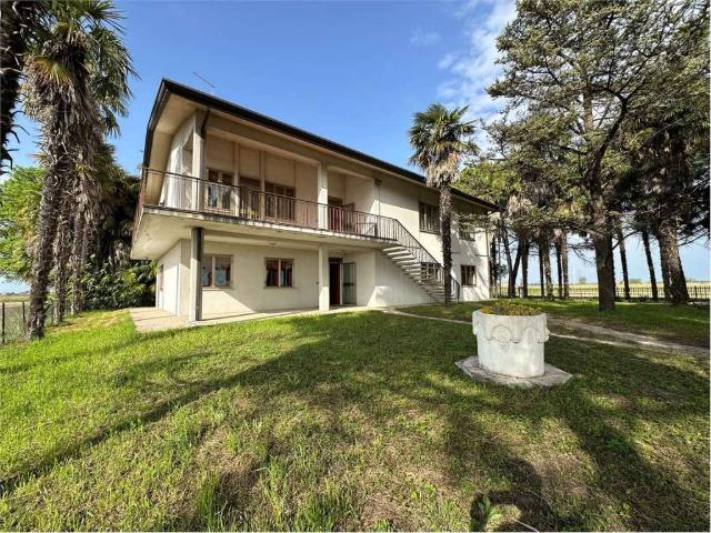 Villa Indipendente in vendita a Isiata, San Donà di Piave