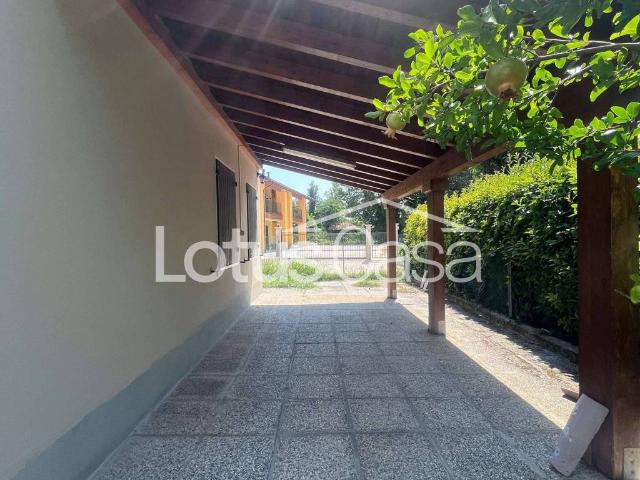 Villa Indipendente in vendita a San Biagio, San Felice sul Panaro