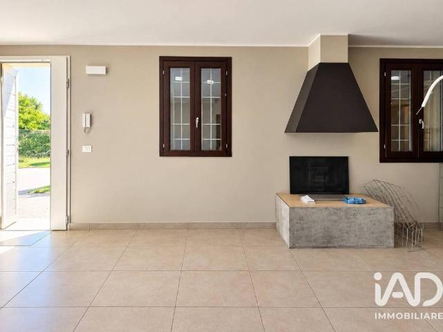 Villa Indipendente in vendita a San Felice sul Panaro, Modena