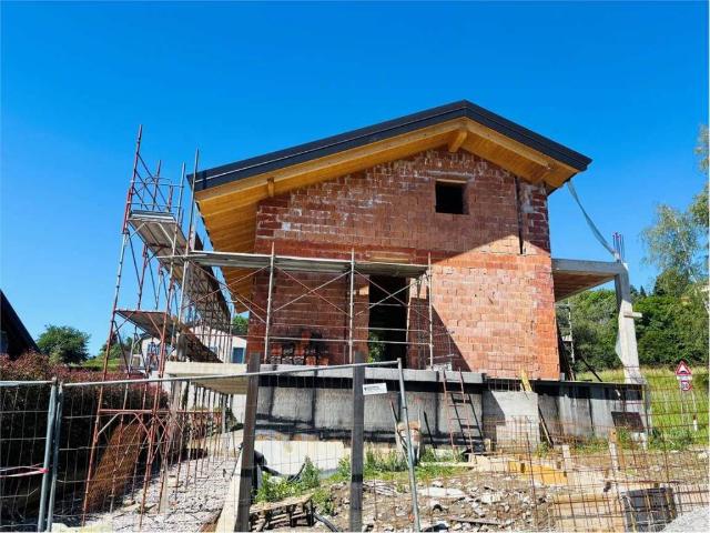 Villa Indipendente in vendita a San Fermo Della Battaglia, Lombardia