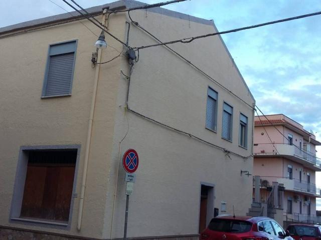 Villa Indipendente in vendita a San Filippo Del Mela, Sicilia
