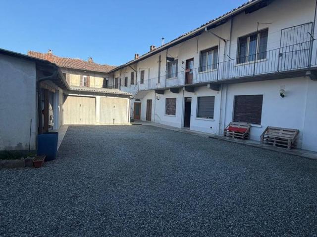 Villa Indipendente in vendita a Piemonte, Vercelli