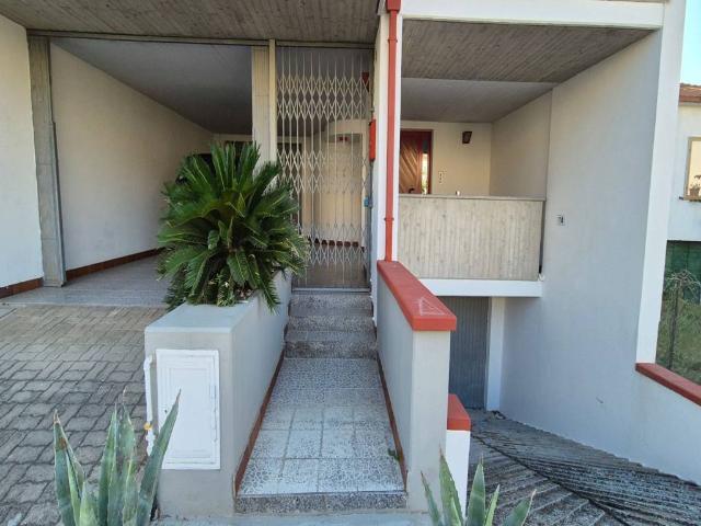 Villa Indipendente in vendita a San Giacomo Degli Schiavoni, Molise