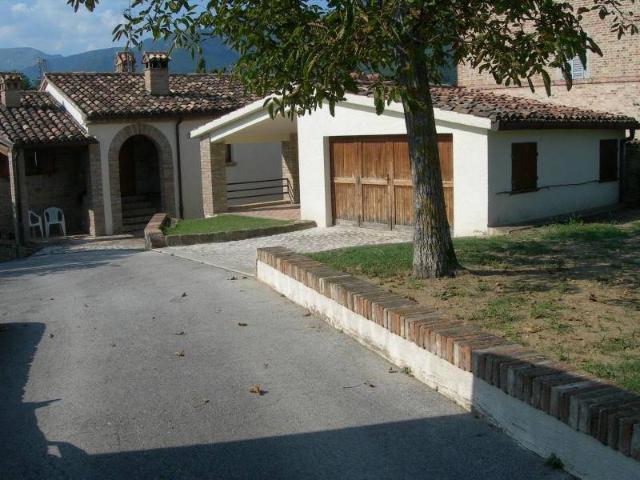Villa Indipendente in vendita a Colle, Marche