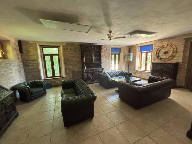 Villa Indipendente in vendita a Marche, Macerata