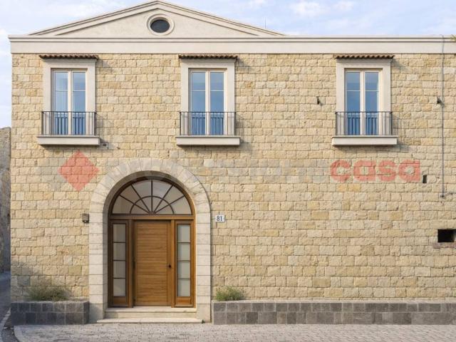 Villa Indipendente in vendita a Portici, Campania
