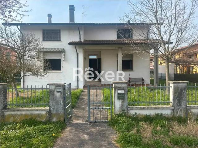 Villa Indipendente in vendita a San Giorgio Bigarello, Lombardia