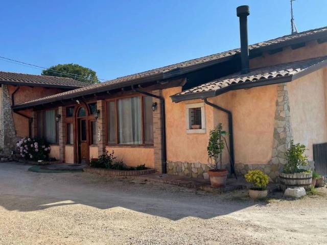 Villa Indipendente in vendita a Ginestra, San Giorgio Del Sannio