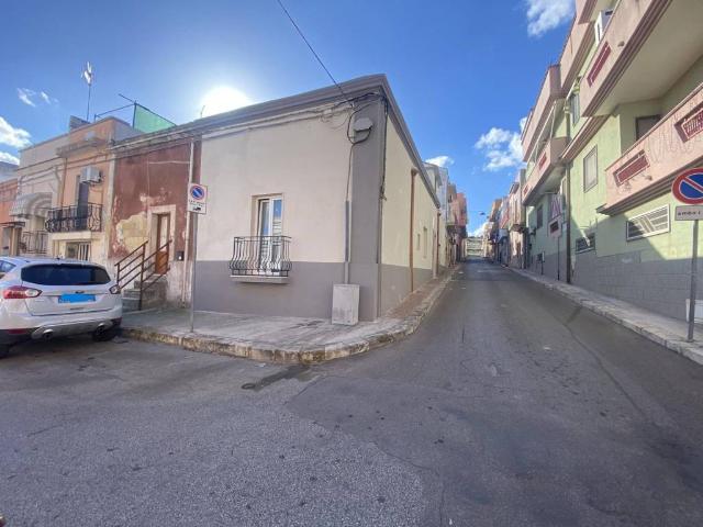 Villa Indipendente in vendita a San Giorgio Jonico, Taranto