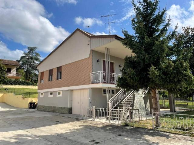 Villa Indipendente in vendita a Piemonte, Alessandria