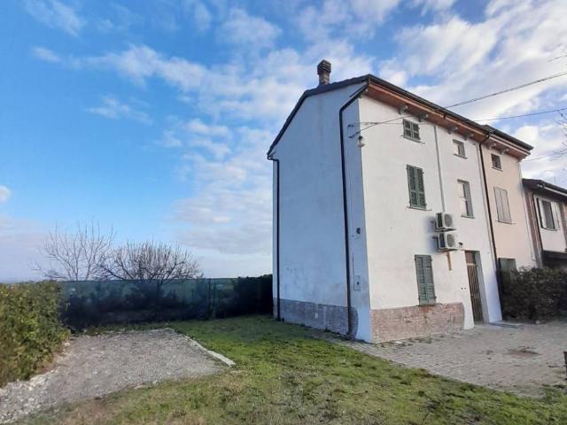 Villa Indipendente in vendita a San Giorgio Piacentino, Reggio Emilia