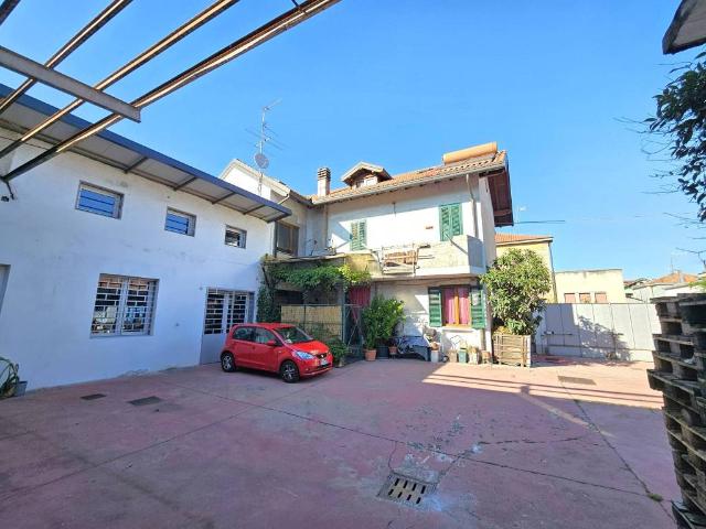 Villa Indipendente in vendita a Oltrestazione, San Giorgio Su Legnano