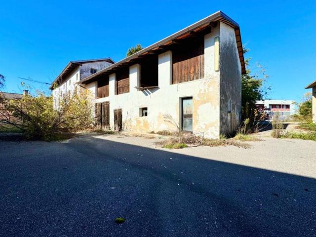 Villa Indipendente in vendita a San Giovanni Al Natisone, Friuli-Venezia Giulia