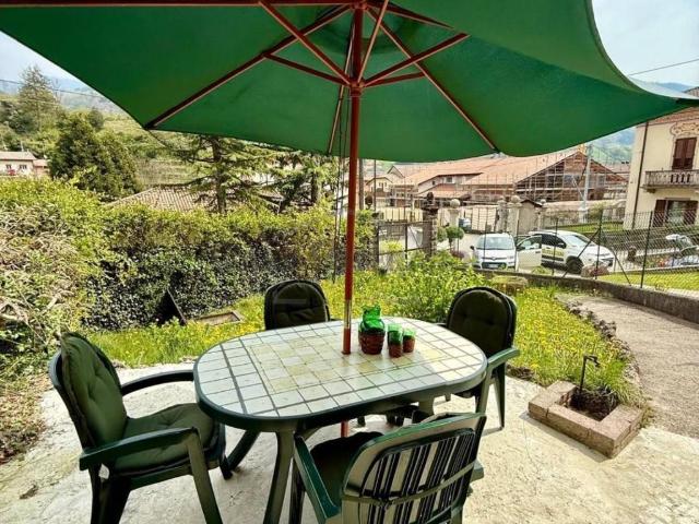 Villa Indipendente in vendita a Comunità Montana della Valle Brembana, San Giovanni Bianco