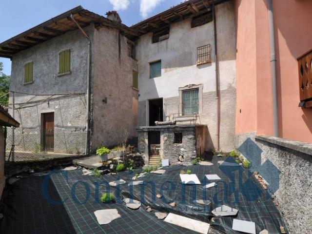 Villa Indipendente in vendita a Comunità Montana della Valle Brembana, San Giovanni Bianco