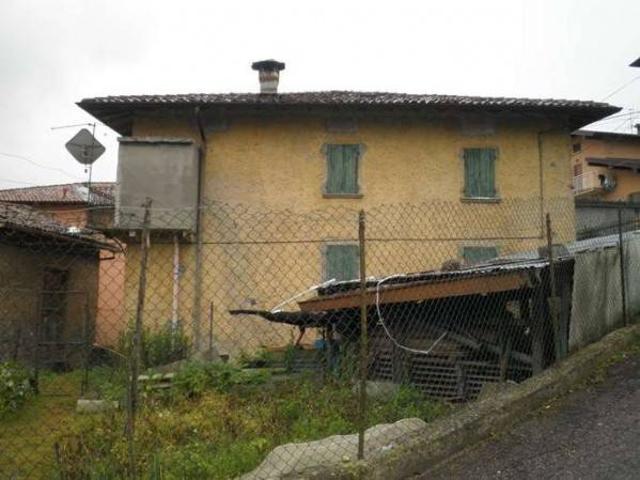 Villa Indipendente in vendita a Comunità Montana della Valle Brembana, San Giovanni Bianco