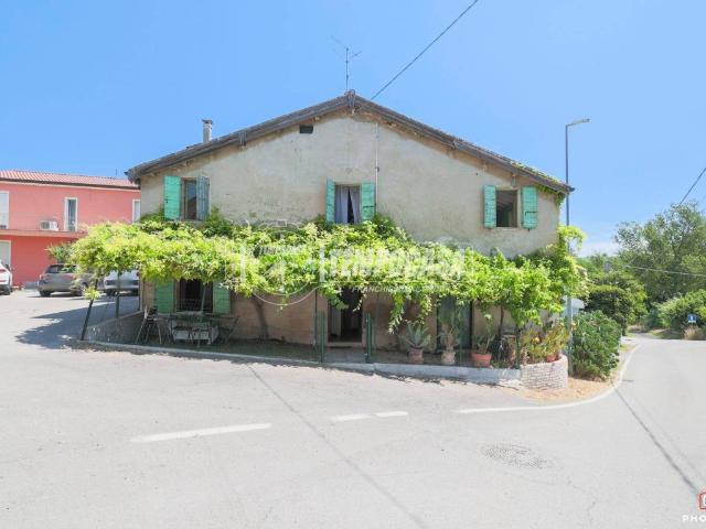 Villa Indipendente in vendita a San Giovanni In Marignano, Reggio Emilia