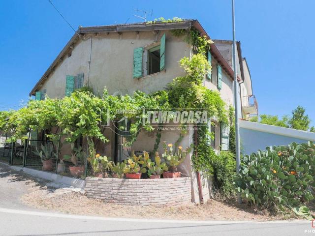 Villa Indipendente in vendita a San Giovanni In Marignano, Reggio Emilia