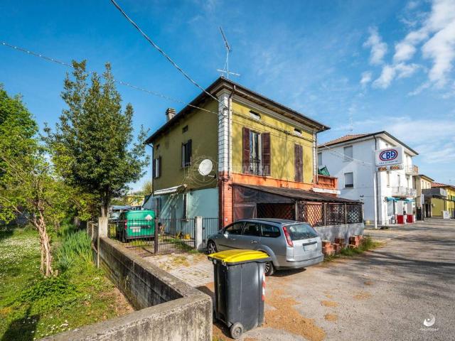 Villa Indipendente in vendita a Unione Terre d'Acqua, San Giovanni In Persiceto
