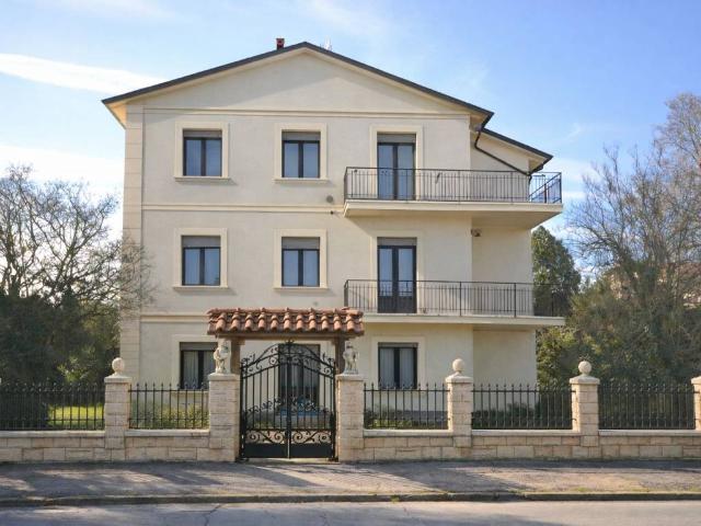 Villa Indipendente in vendita a Unione Terre d'Acqua, San Giovanni In Persiceto