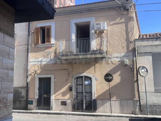 Villa Indipendente in vendita a San Giovanni La Punta, Sicilia