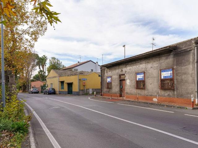 Villa Indipendente in vendita a San Giovanni La Punta, Sicilia