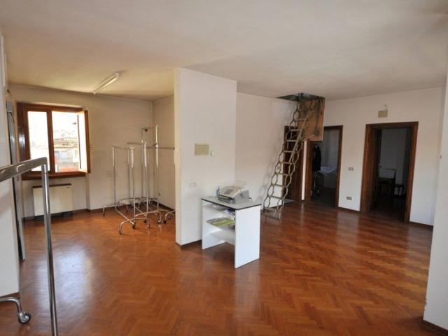 Villa Indipendente in vendita a Vetrivecchi, San Giovanni Valdarno