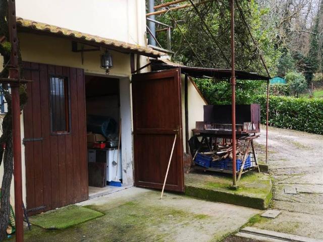 Villa Indipendente in vendita a Vetrivecchi, San Giovanni Valdarno