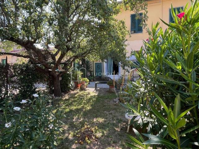 Villa Indipendente in vendita a Mezzana, San Giuliano Terme