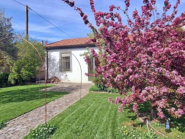 Villa Indipendente in vendita a Gello, San Giuliano Terme