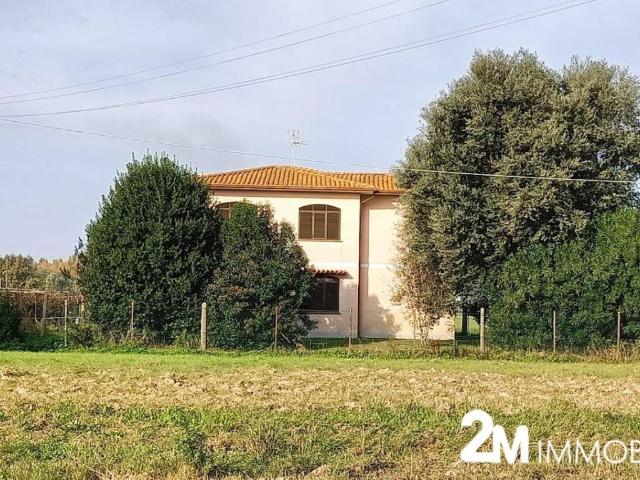 Villa Indipendente in vendita a San Giuliano Terme, Toscana