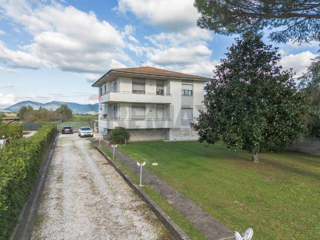 Villa Indipendente in vendita a Madonna dell'Acqua, San Giuliano Terme