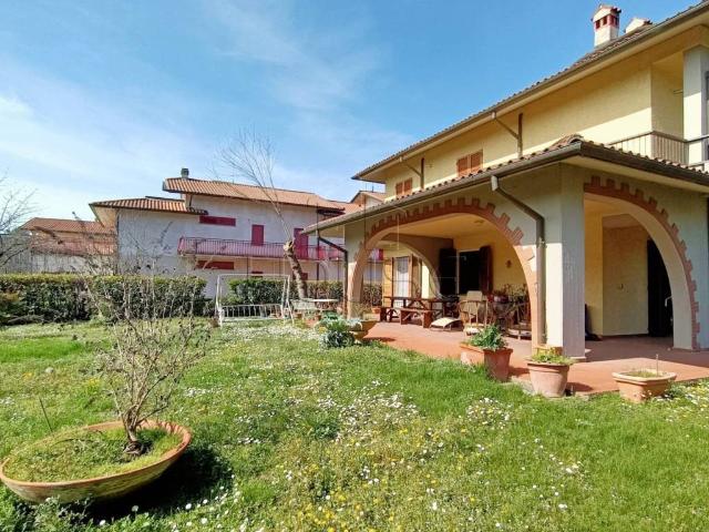Villa Indipendente in vendita a Selci, San Giustino