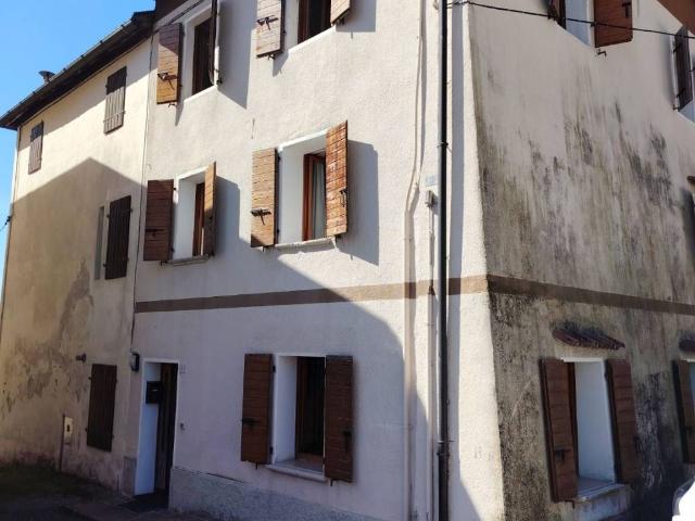 Villa Indipendente in vendita a San Gregorio Nelle Alpi, Veneto