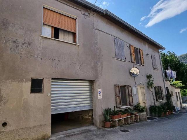 Villa Indipendente in vendita a Pietracuta, San Leo