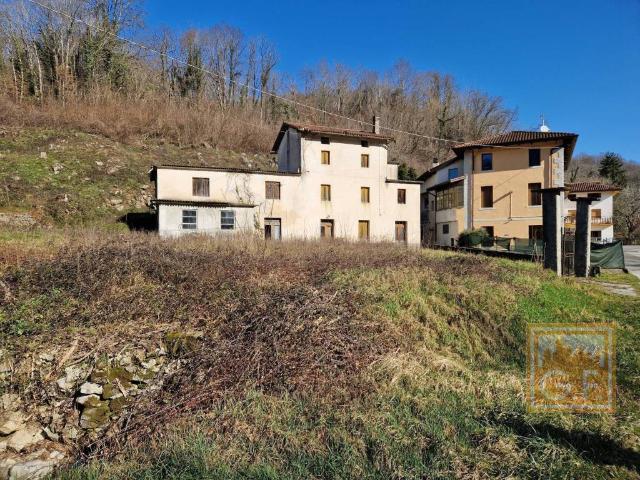 Villa Indipendente in vendita a San Leonardo, Friuli-Venezia Giulia