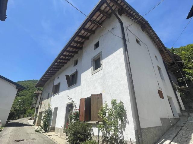 Villa Indipendente in vendita a San Leonardo, Friuli-Venezia Giulia